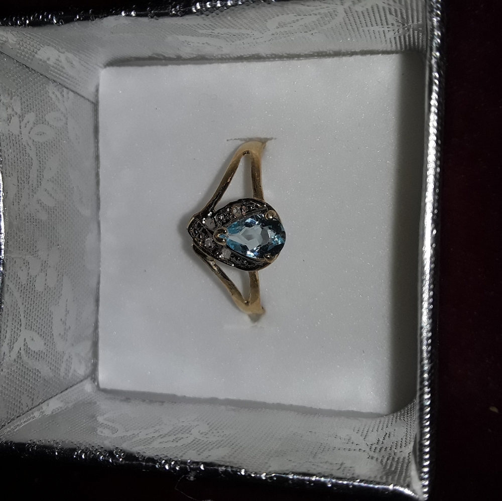 10kt solid gold ring - Picture 3 of 3